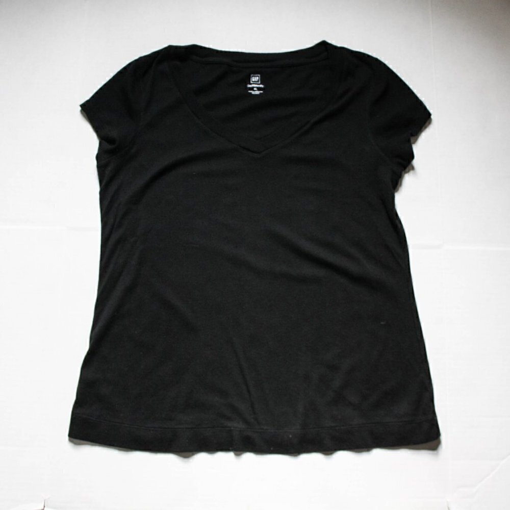 GAP Maternity T Shirt Short Sleeve V Neck …